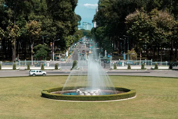 Beautiful Shot Fountain Front Reunification Palace Chi Minh City Vietnam — Stock Photo, Image