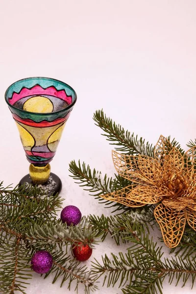 New Year Colored Handmade Glass Background Spruce Branches Decorated Shiny — Stock Photo, Image