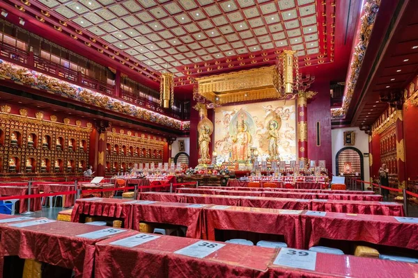 Die Roten Tische Buddha Tooth Relic Temple Chinatown Singapur — Stockfoto