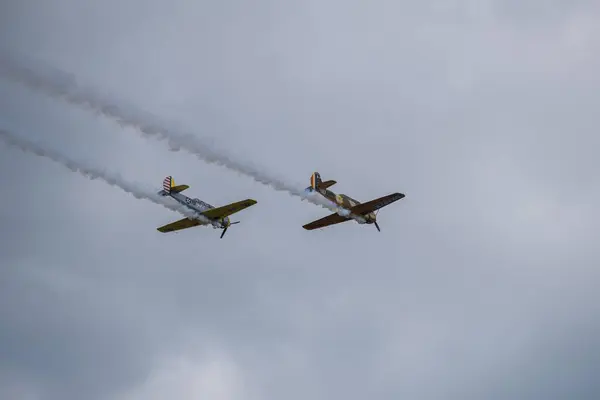 Вид Самолетов Летающих Небе Время Авиашоу — стоковое фото