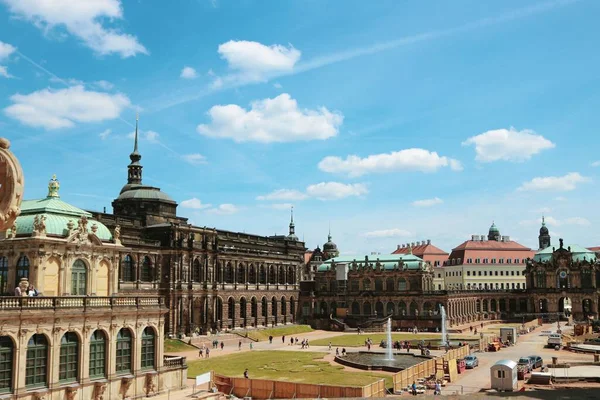 Палац Цвінгера Місті Дрезден Сонячний День — стокове фото