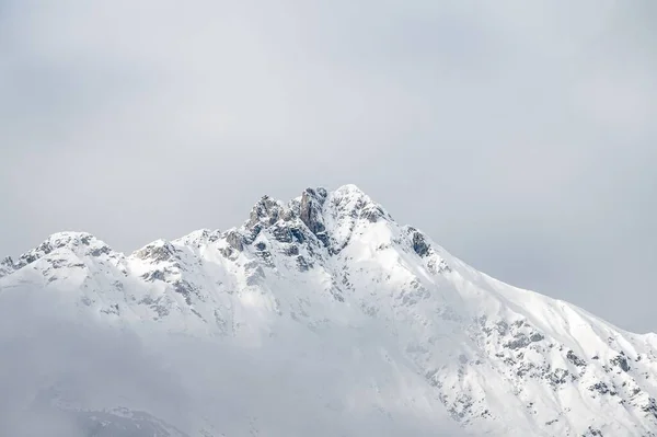 Χιονισμένα Βουνά Της Nordkette Στο Τιρόλο Στην Ομίχλη Είναι Μια — Φωτογραφία Αρχείου