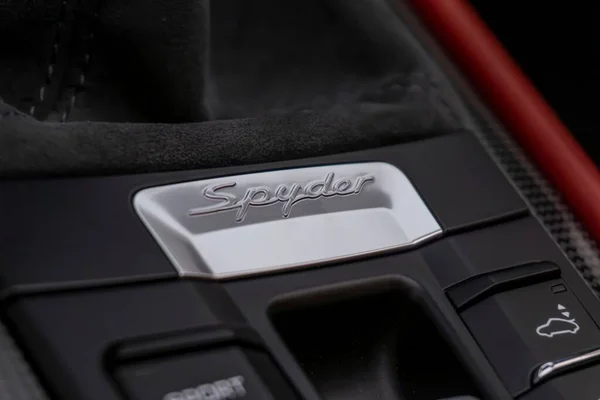 Vista Alto Ângulo Nome Modelo Porsche Boxster Spyder Console Central — Fotografia de Stock