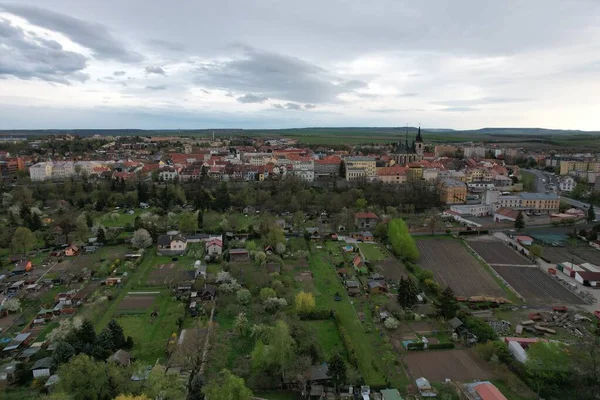 Вид Місто Лоуні Чехії Похмурий День — стокове фото