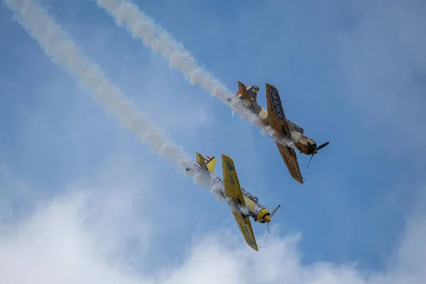 Kilátás Repülőgépek Repül Égen Repülőnap Folyamán — Stock Fotó