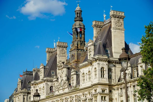Krásný Záběr Hotel Ville Proti Zatažené Modré Obloze Paříži Francie — Stock fotografie