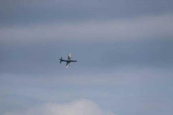 Αεροπλάνο Aero Albatros Που Πετάει Στη Διεθνή Αεροπορική Έκθεση Του — Φωτογραφία Αρχείου
