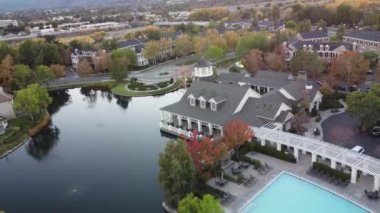 Valencia 'daki Bridgeport Coast Community' nin hava görüntüsü.