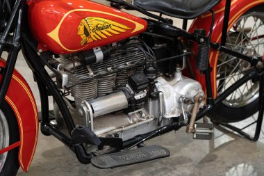 Müzede sergilenen 1936 model Hint 4 motorsikleti.