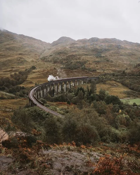 Una Vista Panorámica Del Ferrocarril Paisaje Del Viaducto Glenfinnan Campo — Foto de Stock