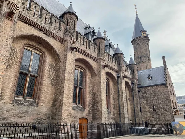 Binnenhof主楼Ridderzaal的美景 — 图库照片