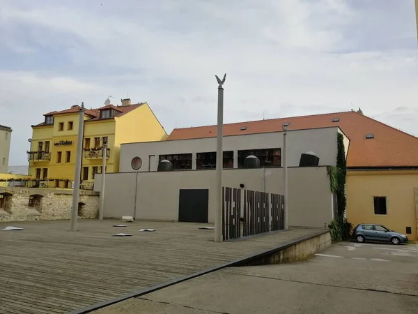 Das Historische Stadtzentrum Und Der Stadtplatz Mit Der Galerie Benedikta — Stockfoto