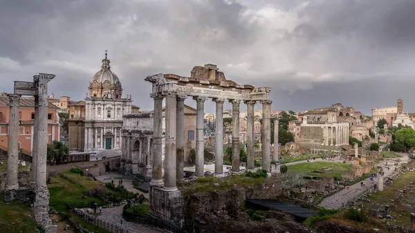 Utsikt Över Det Romerska Forumet Med Ruinerna Septimius Severus Båge — Stockfoto