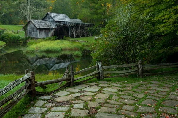 Historic Charming Mabry Mill Blue Ridge Parkway Meadows Dan Virginia — Stock Photo, Image