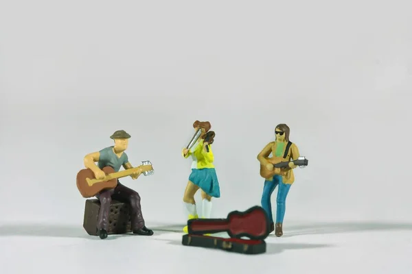 Rua Banda Música Isolada Fundo Luz Miniatura Figuras Cena — Fotografia de Stock