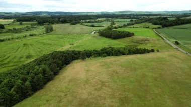 Güzel bir kırsal manzaranın havadan görünüşü