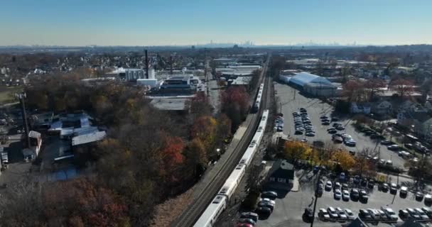 Uma Visão Aérea Drone Trem Uma Longa Ferrovia Clifton City — Vídeo de Stock