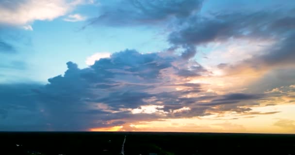Luchtfoto Van Jupiter Buurtstad Florida Bij Zonsondergang Met Witte Wolken — Stockvideo