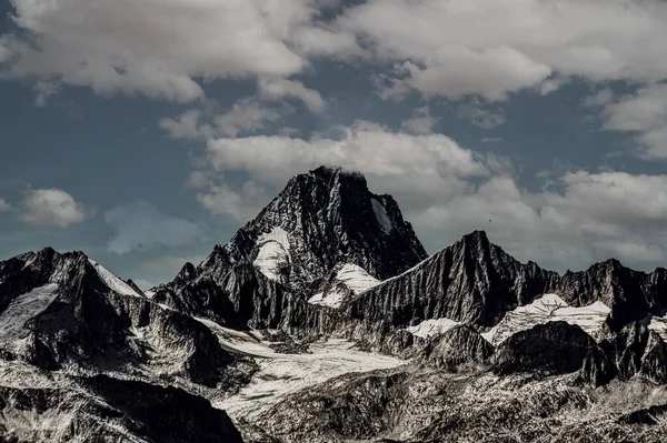 Een Luchtlandschap Van Prachtige Rotsachtige Nufenen Bergpas — Stockfoto