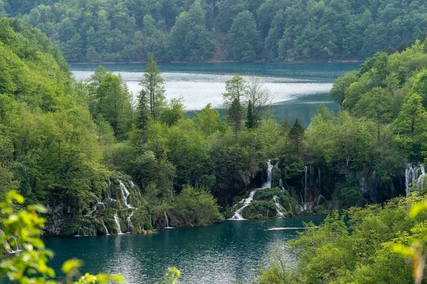 Beautiful Scenery Lakes Waterfalls Fresh Green Trees Plitvice Lakes National — Stock Photo, Image
