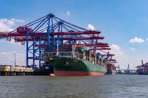 Una Nave Container Enorme Viene Caricata Nel Porto Container Amburgo — Foto Stock