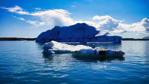 Pohled Jezero Ledovci Island — Stock fotografie