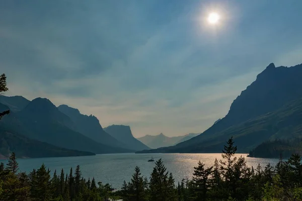 Saint Mary Lake Glacier National Park — Stockfoto