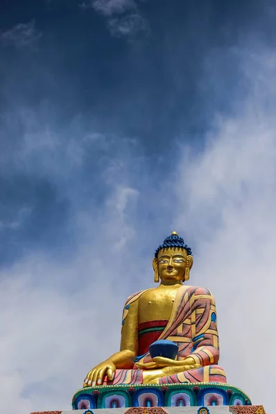 Uma Estátua Buddha Antiga Situada Aldeia Langza Vale Spiti Uma — Fotografia de Stock