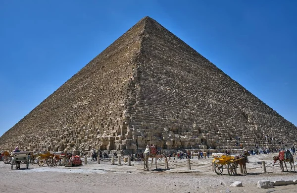 Famosa Pirâmide Khafre Contra Céu Azul Egito — Fotografia de Stock