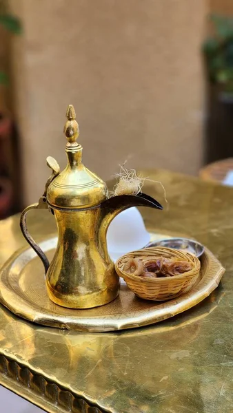 Golden Arabic Coffee Pot Sweets — Stock Photo, Image