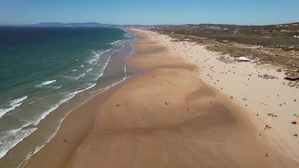 Eine Drohnenaufnahme Caparica Beach Almada District Großraum Lissabon Portugal Einem — Stockfoto
