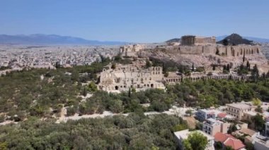 Yunanistan 'daki Atina Akropolüne insansız hava aracı bakışı