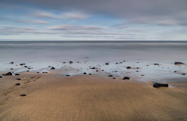 Schöne Aufnahme Eines Hellen Himmels Über Dem Ufer Der Halbinsel — Stockfoto