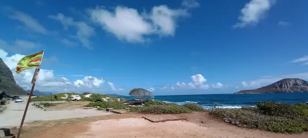 하와이 빛나는 하늘을 배경으로 — 스톡 사진
