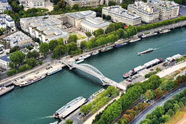Una Toma Aérea Puente Sobre Río Sena Con Ciudad París — Foto de Stock