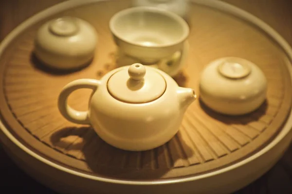 Closeup Shot White Ceramic Tea Set Table — Stock Photo, Image