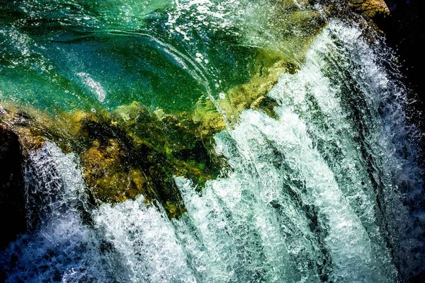 Een Landschap Van Waterfall Edge Vancouver Island Canada Het Bos — Stockfoto