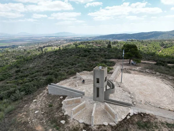 イスラエルにおけるキブジム記念碑の空中ビュー — ストック写真