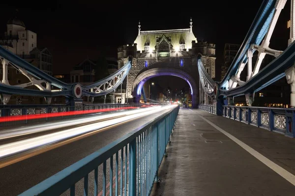 Egy Festői Felvétel Tower Hídról Éjszaka Hosszú Expozíció — Stock Fotó