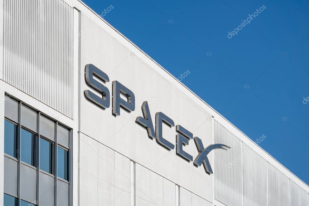 The SpaceX headquarters facility in Hawthorne, California