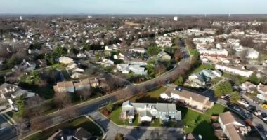 Bordentown New Jersey gayrimenkullerinin insansız hava aracı çekimi. Dostum. Evler. Kasaba evleri