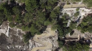 Güney İspanya 'da Cadiz, Endülüs kırsalındaki El Bosque kasabasının hava manzarası