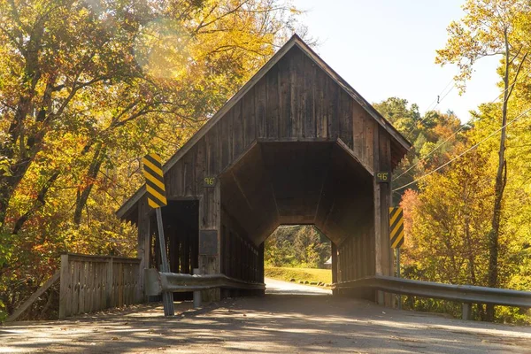Vecchio Ponte Sulle Montagne Del Tennessee Gatlinburg Una Soleggiata Giornata — Foto Stock