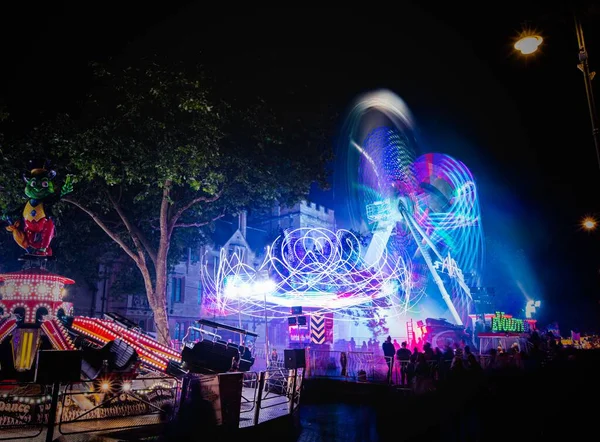 Una Larga Exposición Paseos Iluminados Brillantes Feria Anual Calle Giles — Foto de Stock