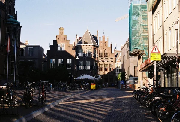 Kerékpár Parkolóhely Egy Parkban Egy Városban Hollandiában — Stock Fotó
