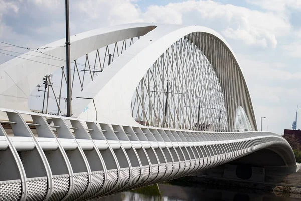 Moderní Trojský Most Praze Přes Vltavu Praze Během Dne — Stock fotografie