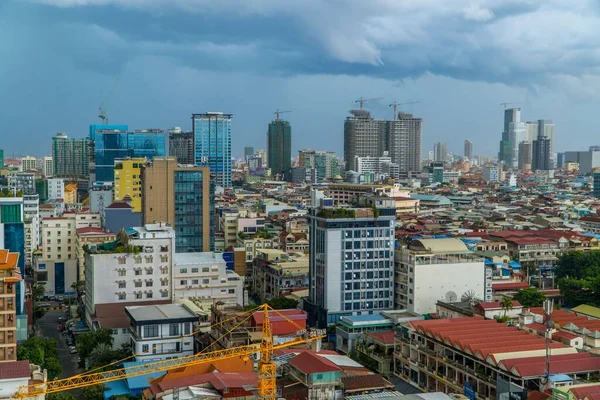 Kasvetli Bir Günde Phnom Penh Şehir Merkezinin Hava Manzarası — Stok fotoğraf