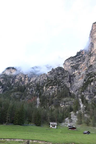 이탈리아의 사우스 안개낀 메이트 산맥의 — 스톡 사진