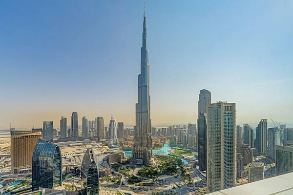 Het Hoogste Gebouw Burj Khalifa Omgeven Door Andere Moderne Wolkenkrabber — Stockfoto