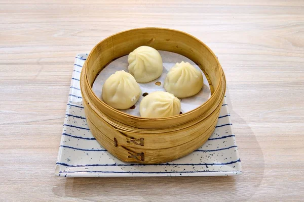 Een Closeup Van Heerlijke Chinese Xiaolongbao Gestoomde Broodjes Een Xiaolong — Stockfoto